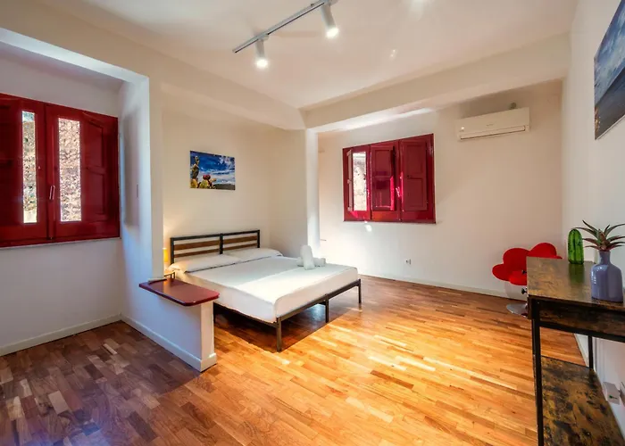 Hostel The Yard Katanya