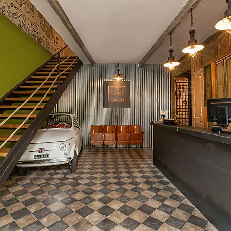 The Yard * カターニア