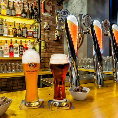 ホステル The Yard カターニア