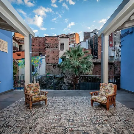 Hostel The Yard Catania