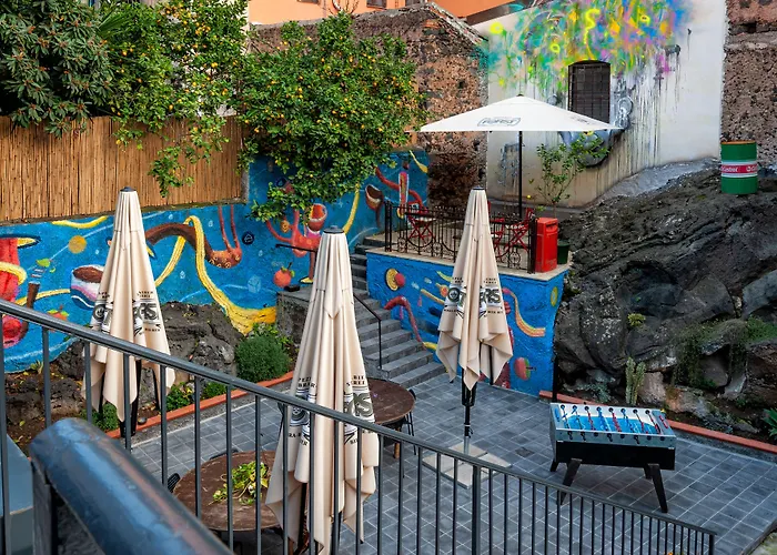 Hostal The Yard Catania